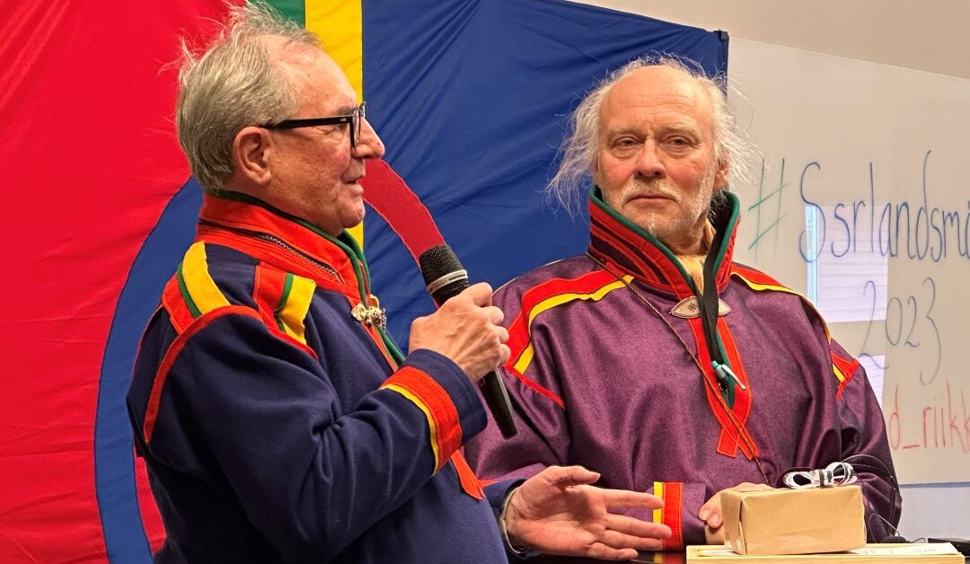 Mikael Svonni  tilldelas Svenska Samernas Riksförbunds hederspris